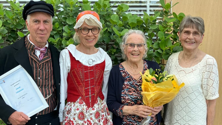 Inlands folkdansare_780.jpg